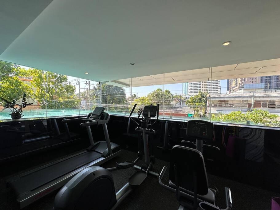168 Sukhumvit 36精品公寓 Бангкок Екстер'єр фото