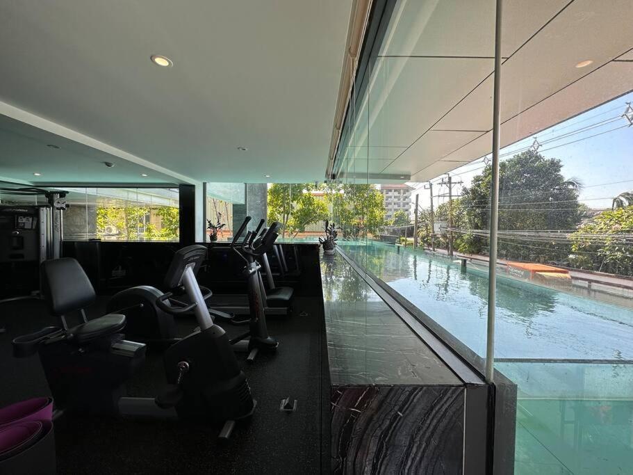 168 Sukhumvit 36精品公寓 Бангкок Екстер'єр фото